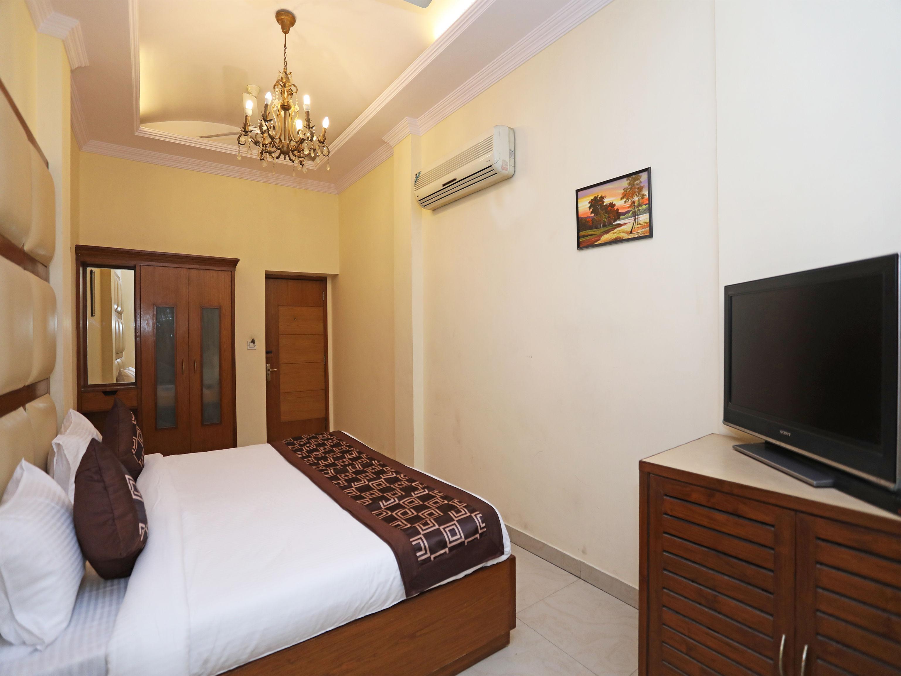 Capital O 10750 Hotel Vivek Nueva Delhi Exterior foto
